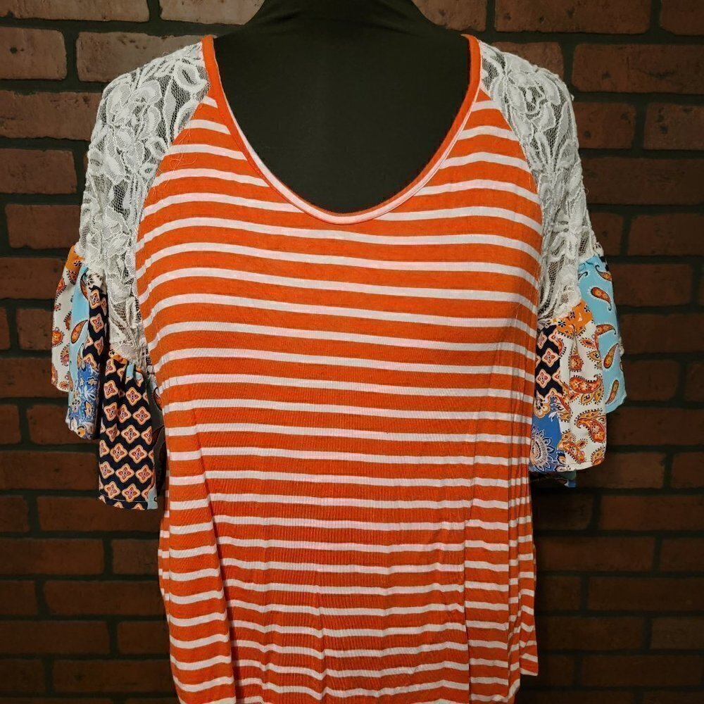 Adora mixed material top with lace. Size Small.